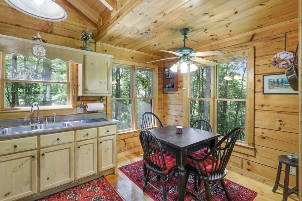 Open Studio Lodge At Little Rock Creek Cherry Log Bagian luar foto